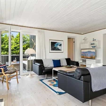 Marli - 700m From The Sea By Interhome